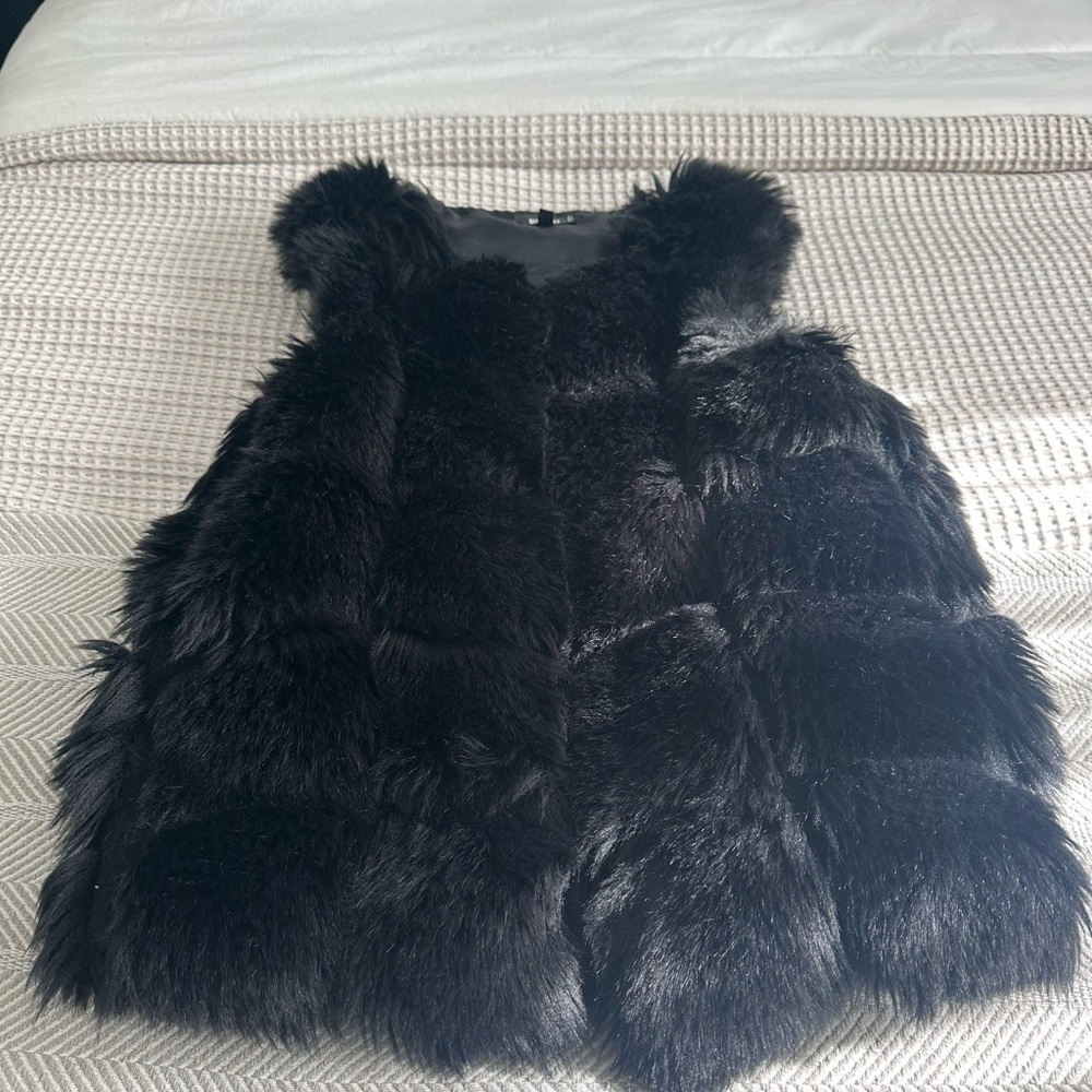 Missguided Black Faux Fur Vest